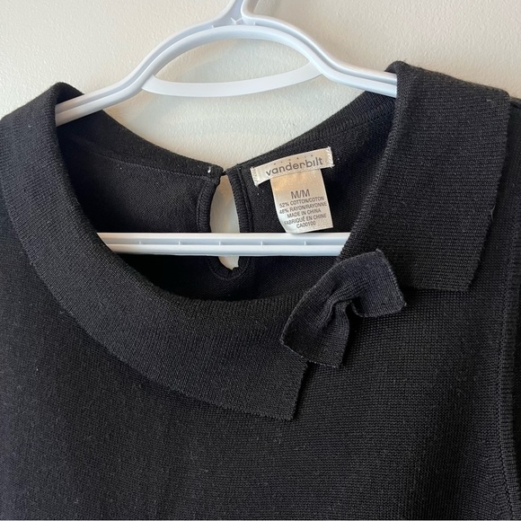 Gloria Vanderbilt Black Sleeveless Knit Top Bow Collar Retro Mod Minimalist - Picture 2 of 7